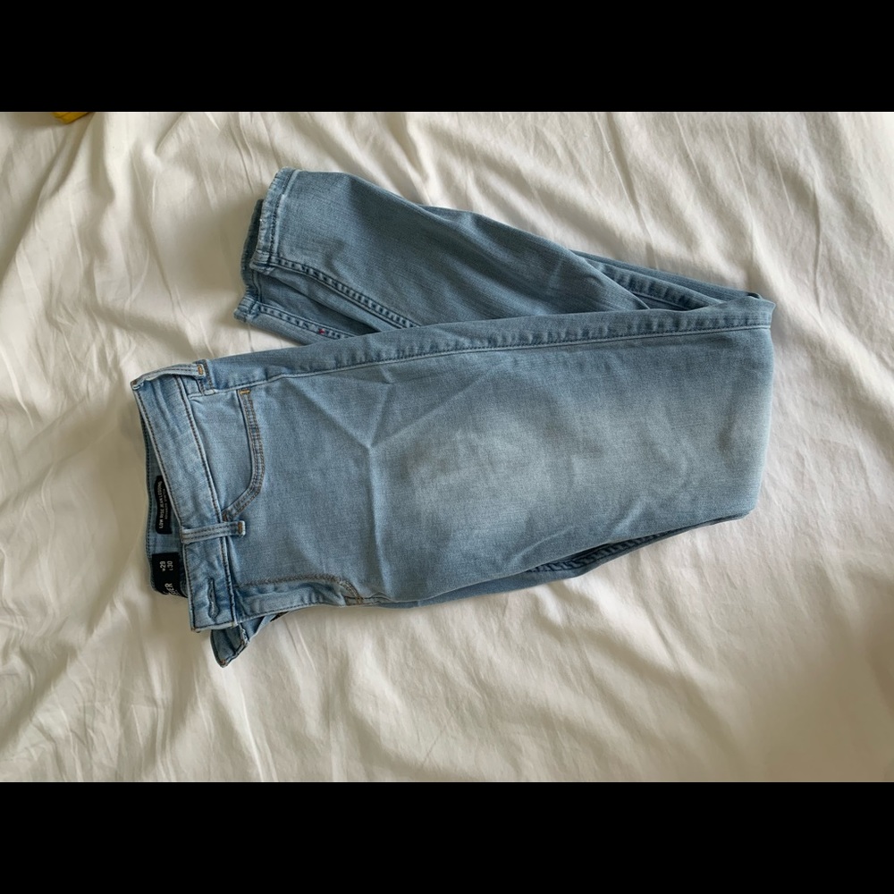 Hollister jeans
